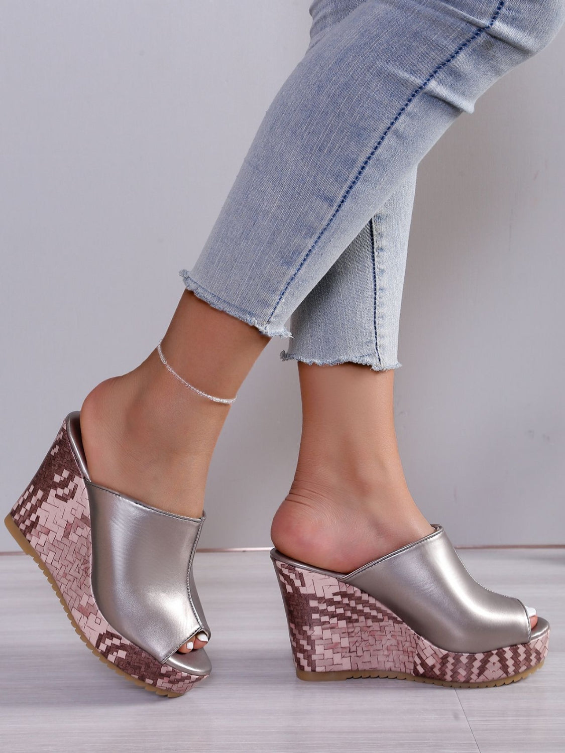 PU Leather High Heel Sandals.