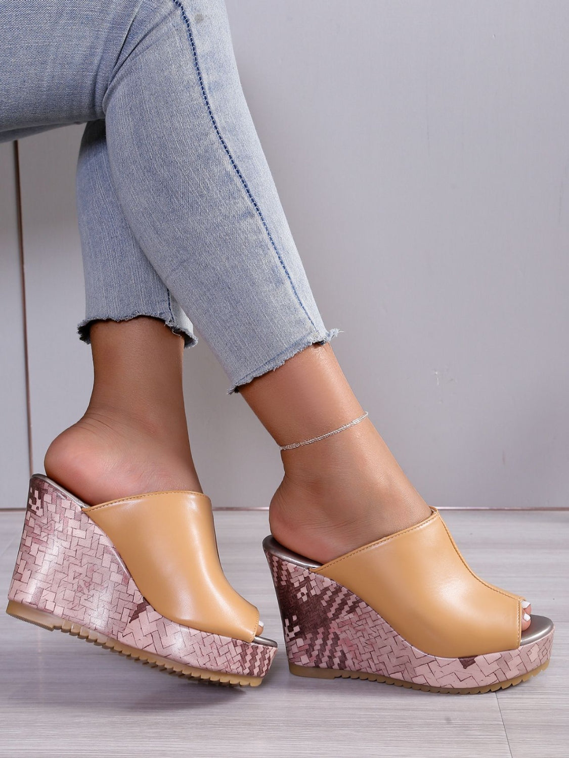 PU Leather High Heel Sandals.