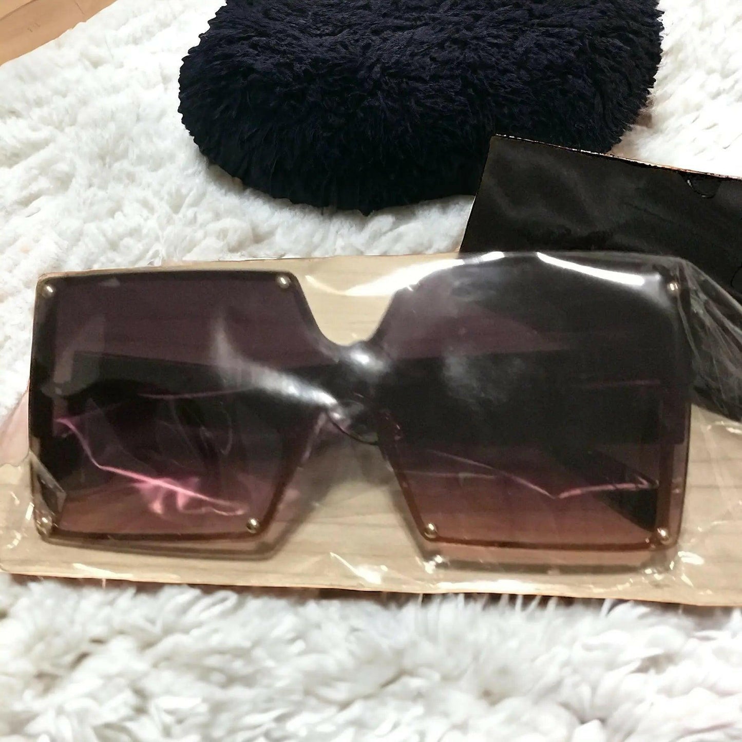 Retro Women's Sunglasses - M. Burks Pretty Boutique LLC