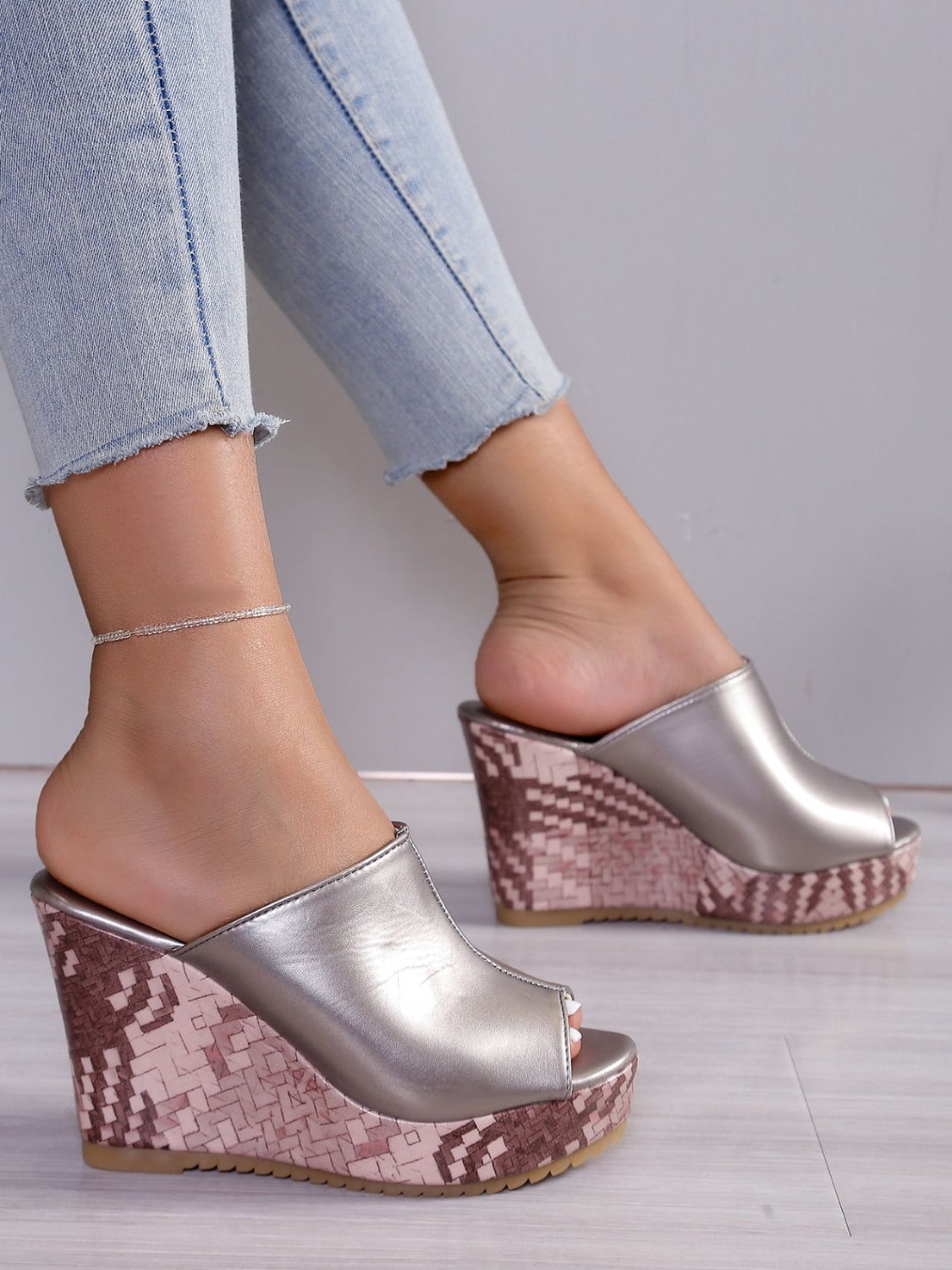 PU Leather High Heel Sandals.